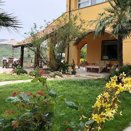 L'Acacia B&B Пьетра-Лигуре Экстерьер фото